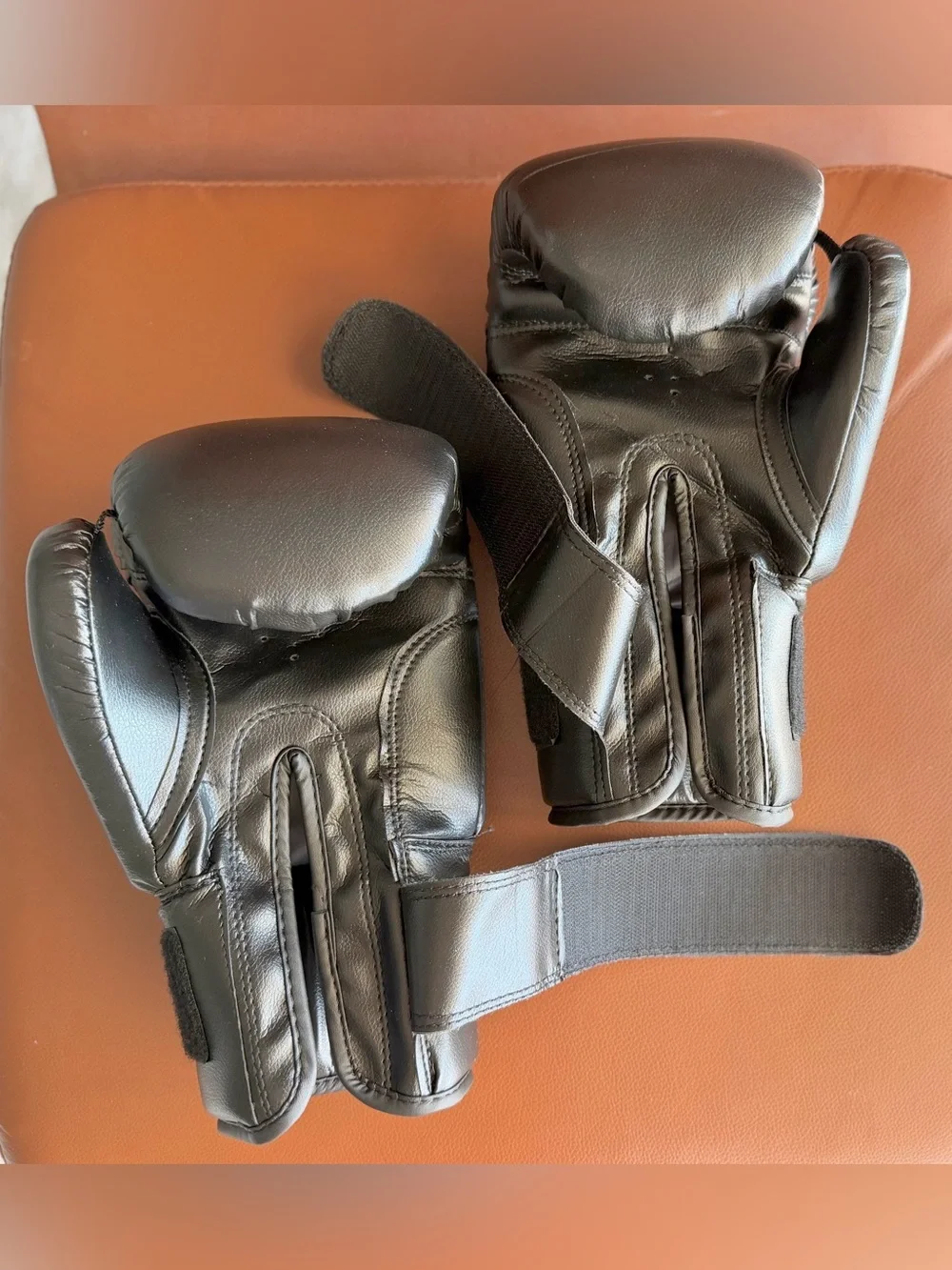 Like New! Boxing Gloves Kids Women Men MMA Sparring, Muay Thai, Kickboxing 12oz